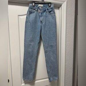 Abercrombie & Fitch 90s Straight Ultra High Rise Curve Love Size 27 / 4 Jeans